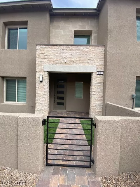 MLS: 2598232 Condo For Sale