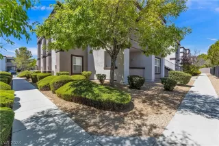 Photo #2: 2598240 Listing