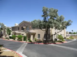 Photo #2: 2598261 Listing 