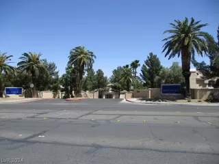 Photo #4: 2598261 Listing 