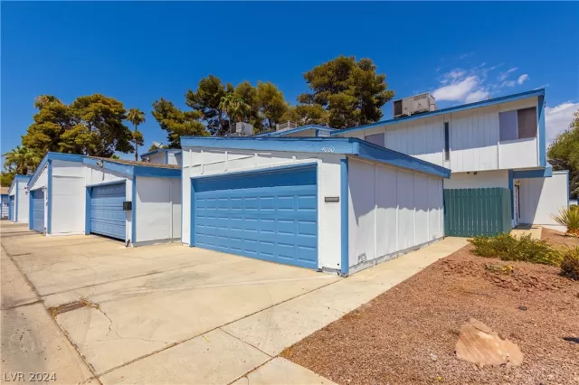 MLS: 2598271 Condo For Sale