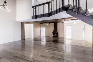 Photo #4: 2598271 Listing 