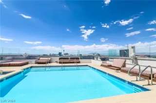 Photo #1: 2598305 Listing 