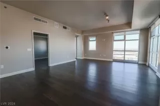 Photo #1: 2598308 Listing 