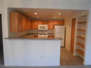 Photo #5: 2598310 Listing