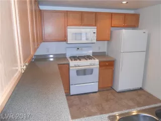 Photo #6: 2598310 Listing