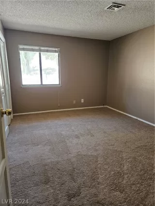Photo #3: 2598311 Listing 