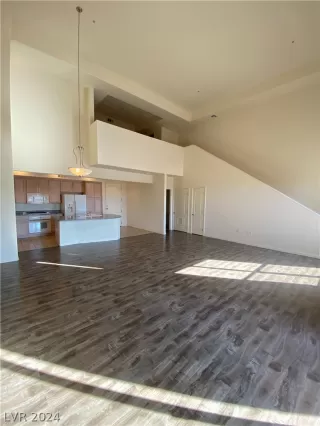 Photo #1: 2598314 Listing 