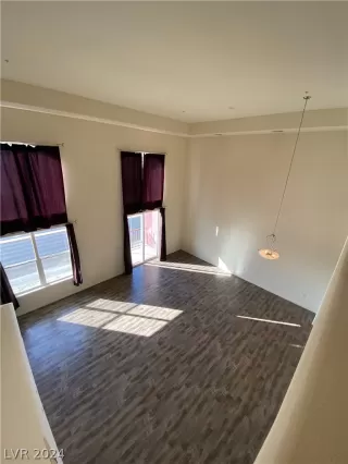 Photo #6: 2598314 Listing 