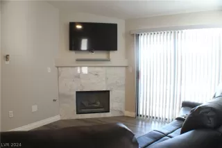 Photo #5: 2598327 Listing 