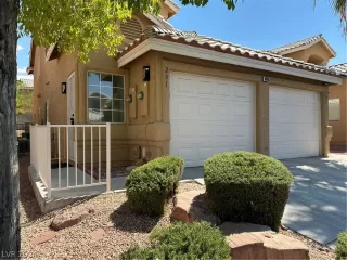 Photo #1: 2598340 Listing