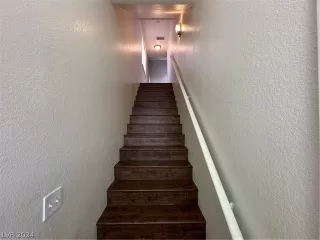 Photo #2: 2598340 Listing
