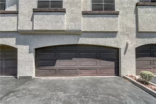 Photo #2: 2598346 Listing 