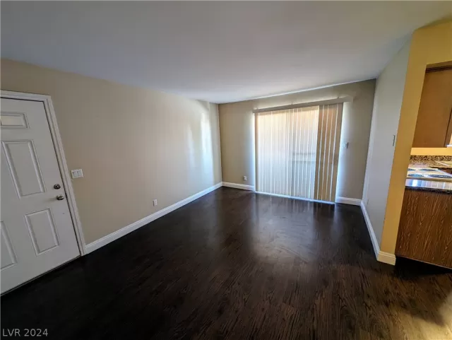 MLS: 2598348 Condo For Sale