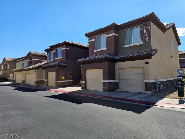 MLS: 2598352 Condo For Sale