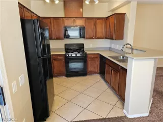 Photo #4: 2598352 Listing 