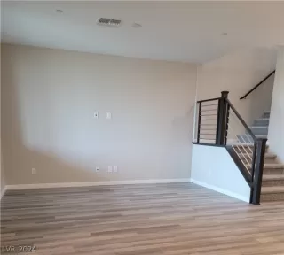 Photo #4: 2598364 Listing 