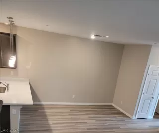 Photo #5: 2598364 Listing 