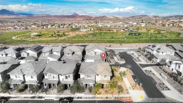 MLS: 2598381 Condo For Sale