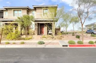 Photo #4: 2598381 Listing