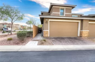 Photo #5: 2598381 Listing