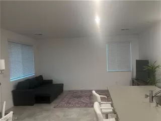 Photo #4: 2598389 Listing 