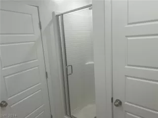 Photo #6: 2598389 Listing 