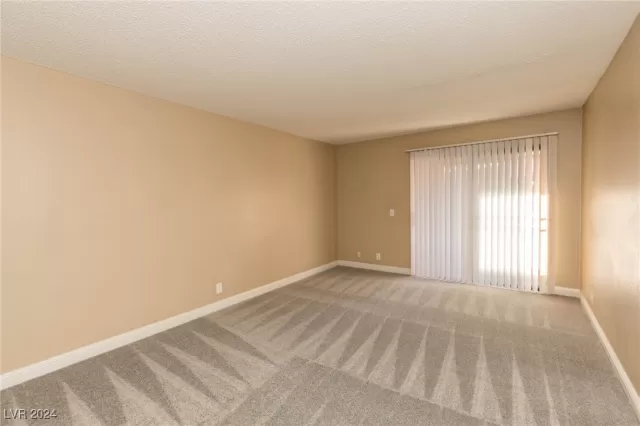 MLS: 2598392 Condo For Sale