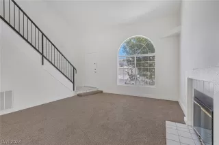 Photo #5: 2598420 Listing 