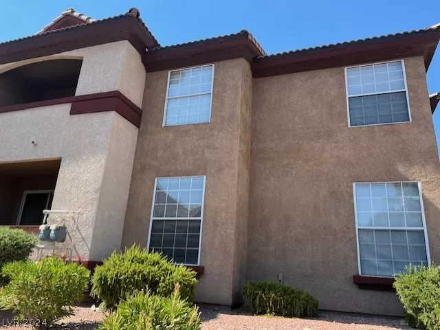 MLS: 2598447 Condo For Sale