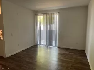 Photo #1: 2598447 Listing 