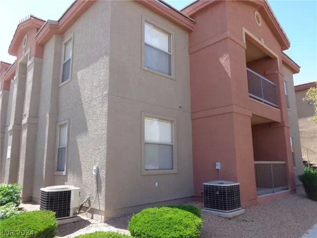 MLS: 2598453 Condo For Sale