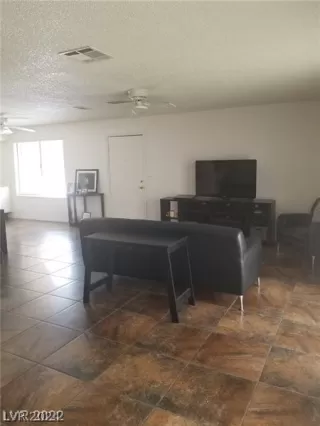 Photo #4: 2598466 Listing 