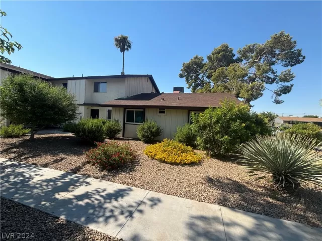 MLS: 2598474 Condo For Sale