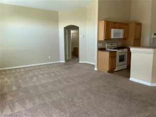 Photo #5: 2598476 Listing 