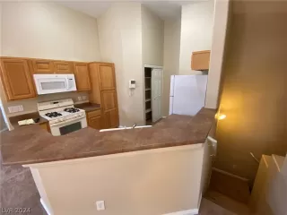 Photo #6: 2598476 Listing 