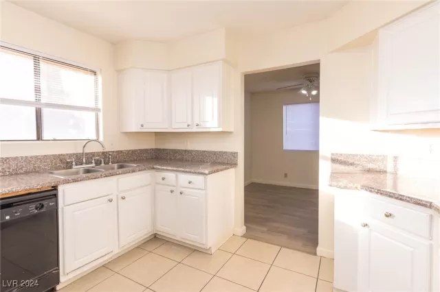 MLS: 2598495 Condo For Sale