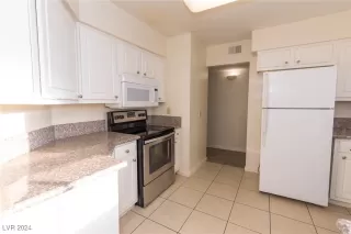 Photo #1: 2598495 Listing