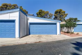 Photo #1: 2598517 Listing