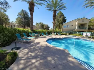 Photo #3: 2598524 Listing 