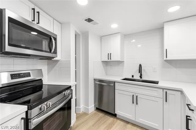 MLS: 2598528 Condo For Sale