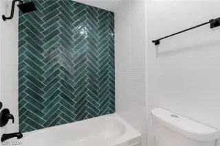 Photo #2: 2598528 Listing