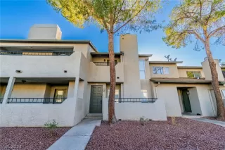 Photo #3: 2598528 Listing