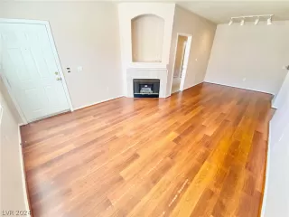 Photo #6: 2598534 Listing