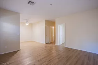 Photo #1: 2598541 Listing