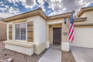 Photo #2: 2598551 Listing