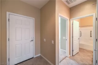 Photo #3: 2598551 Listing