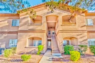 Photo #2: 2598573 Listing