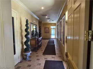 Photo #3: 2598586 Listing