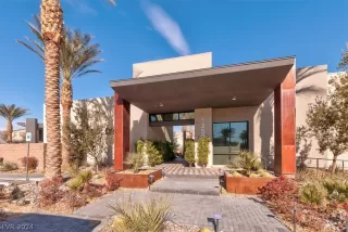 Photo #3: 2598659 Listing